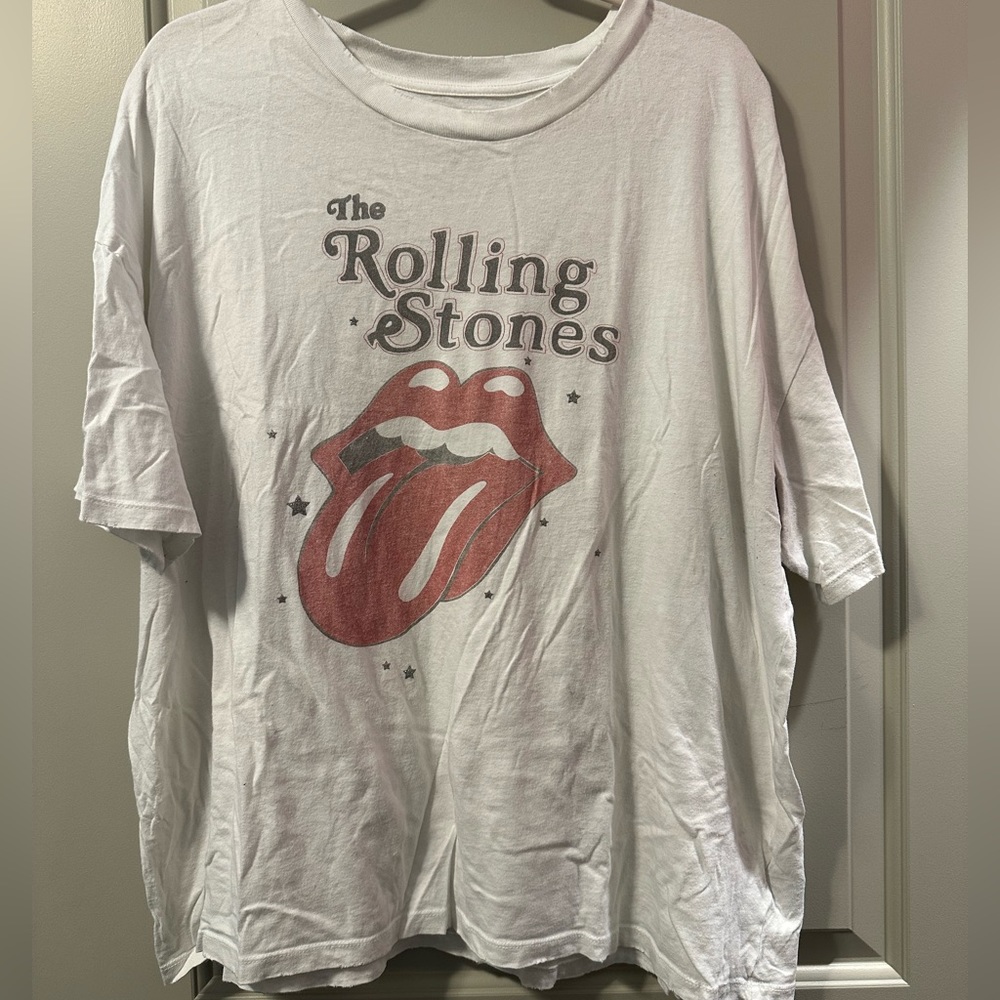 A&E Tee